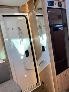 242B5254A21045779A3BF55AF722C462