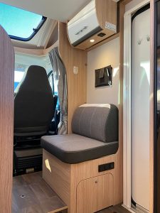 67FA90D01BB847C2B5B05DF7AEF34CF8