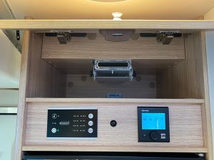 91F2D32043F742AF982438377CDFBDD8