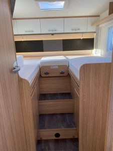 F3BA5AD0CF2542948DC6B030F2C58806